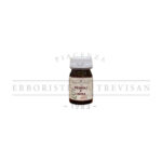Propoli e China supplement bottle. Close-up view of the bottle with a white cap and herbal label details.